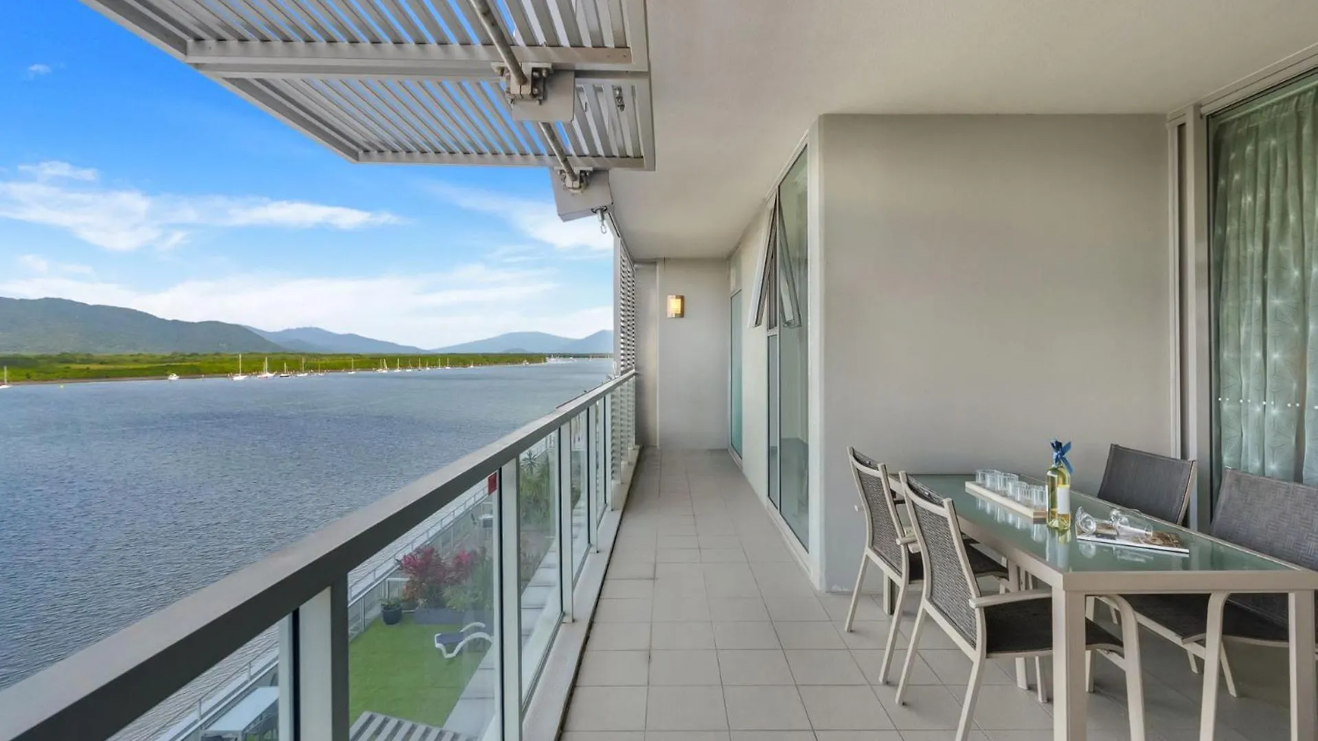 דירות קאירנס Belle Escapes 25 Harbour Lights With Magical Water Views
