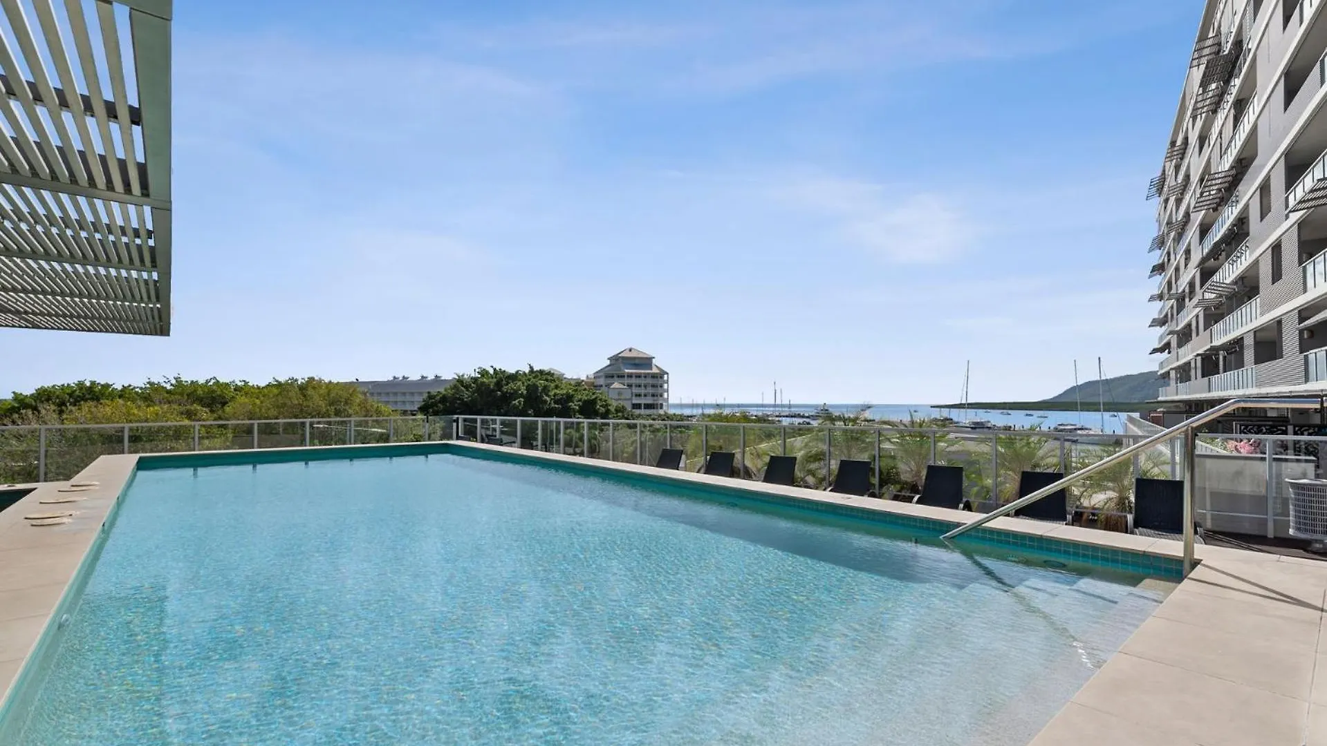 Belle Escapes 25 Harbour Lights With Magical Water Views Appartement Cairns